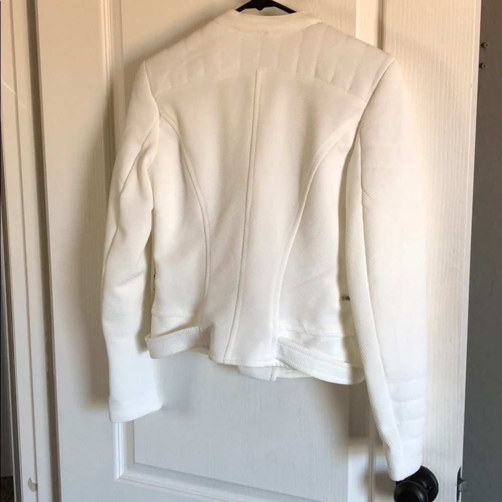 Jacket - Picture 2 of 5